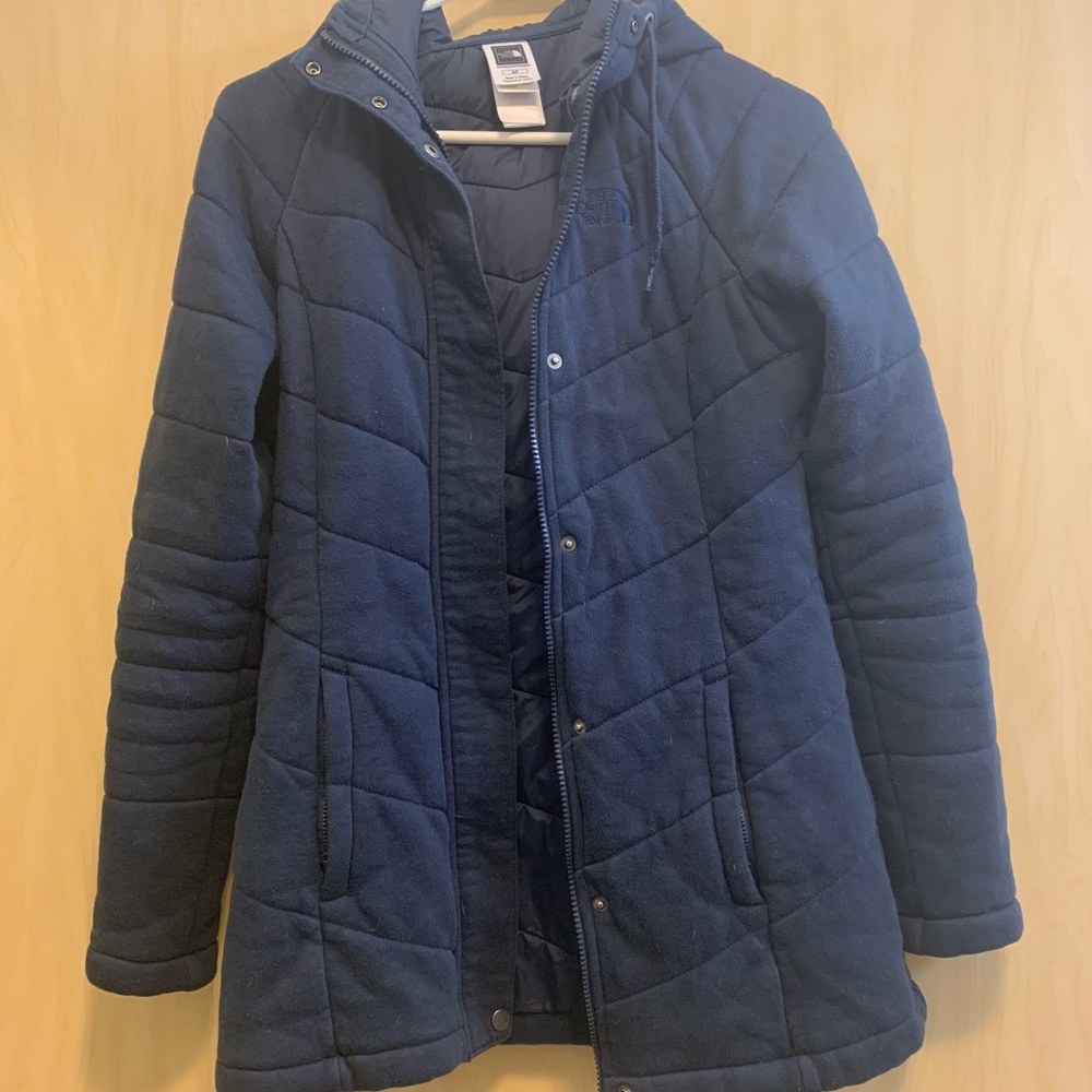 EUC North Face quilted navy fall winter jacket
